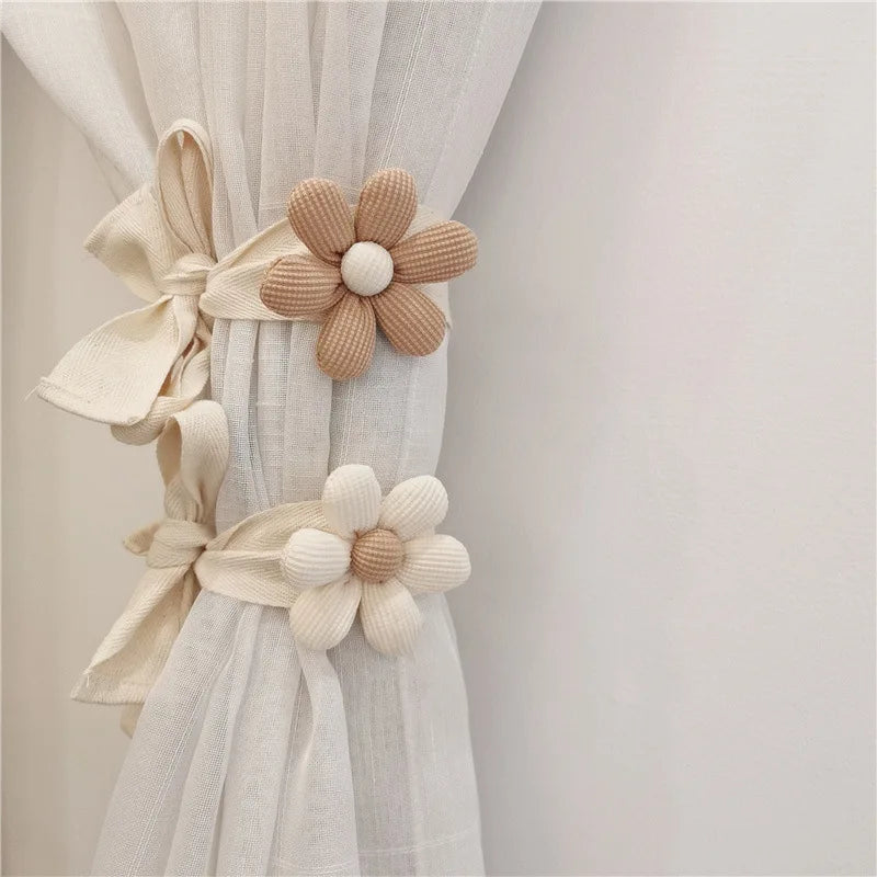 1pc Cute Three-dimensional Flower Curtain Tieback - Simple and Stylish Hanging Ornament for Bedroom and Living Room Decor